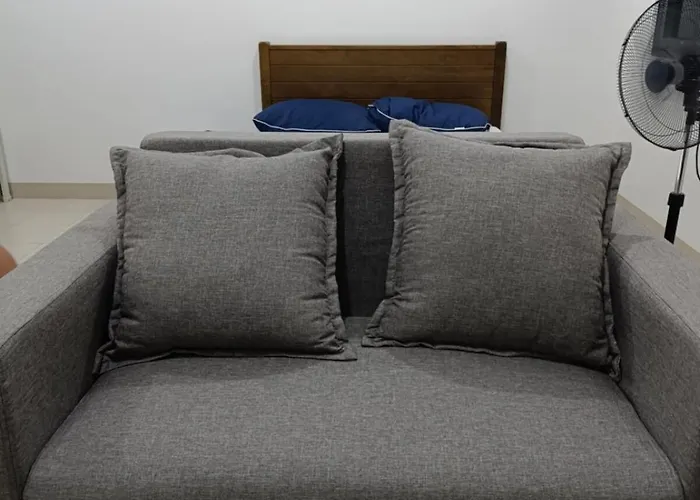 The Hill Crest Apartment *